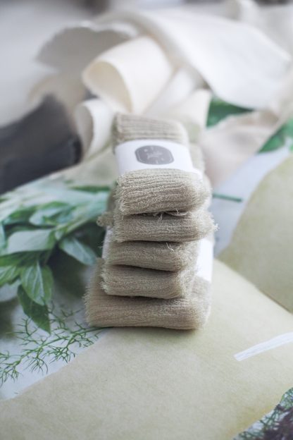 SILK RIBBON PISTACHIO WAVE